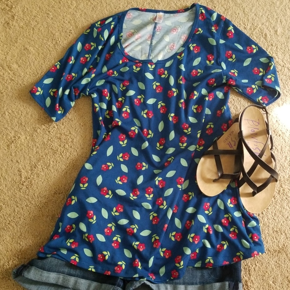 Lularoe xSmall Perfect Tee